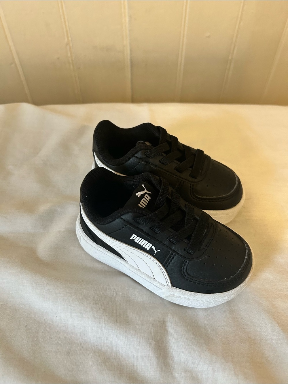 Puma Caven Toddler Sneakers/5C/ Black-White/ Retro 382058/EUC